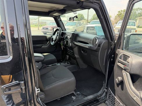 Used 2016 Jeep Wrangler Unlimited Sport AWD/4WD image 10