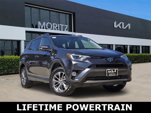 Used 2017 Toyota RAV4 LE Plus image 1