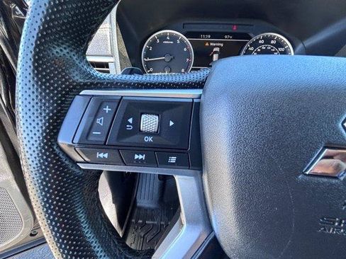 Used 2024 Mitsubishi Outlander SE FWD image 22