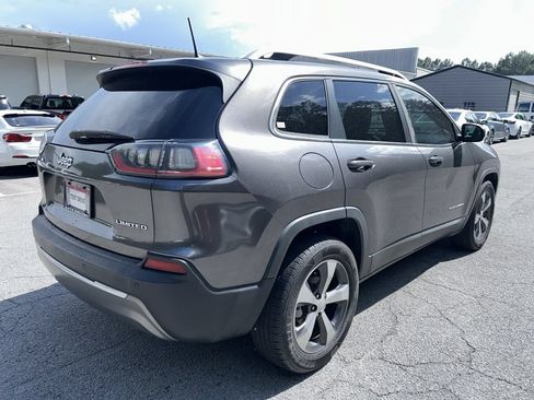 Used 2019 Jeep Cherokee Limited FWD image 7
