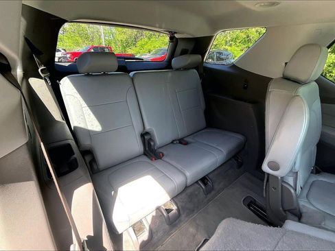 Used 2020 Chevrolet Traverse LT w/ LT Premium Package FWD image 22