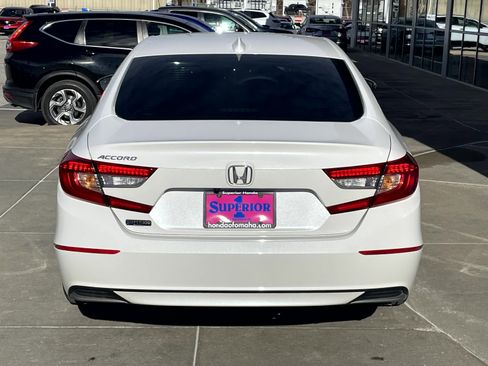 Used 2020 Honda Accord EX image 3