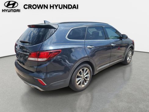 Used 2019 Hyundai Santa Fe XL SE image 5