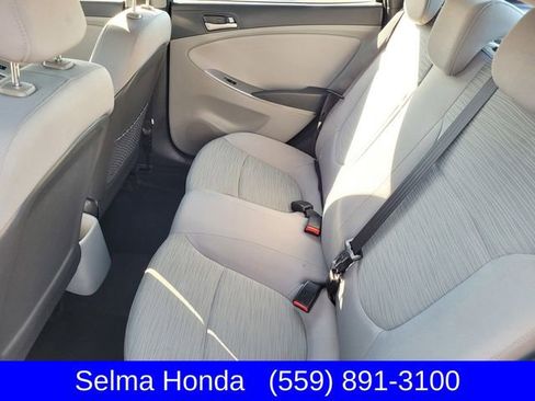 Used 2015 Hyundai Accent GLS image 8