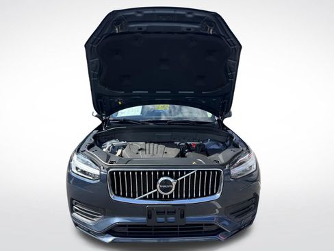 Used 2023 Volvo XC90 B5 Core AWD/4WD image 15