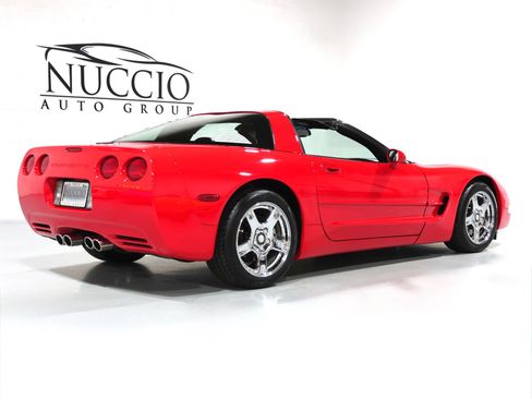 Used 1997 Chevrolet Corvette Coupe w/ Memory Pkg RWD image 51