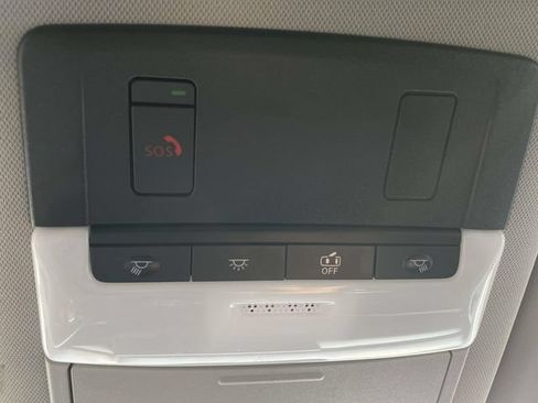Used 2024 Nissan Rogue SL AWD/4WD image 31