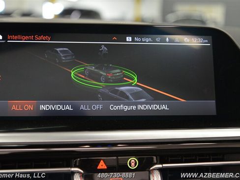 Used 2025 BMW Z4 M40i w/ Premium Package image 28