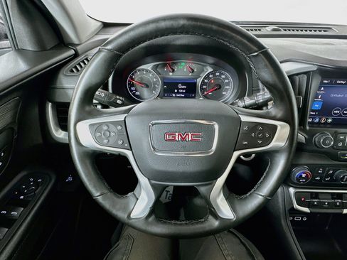 Used 2024 GMC Terrain SLT AWD/4WD image 11