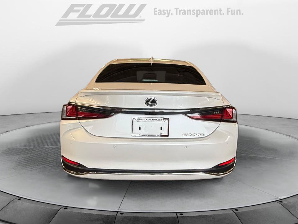 Used 2025 Lexus ES 300h w/ Technology Package FWD image 8