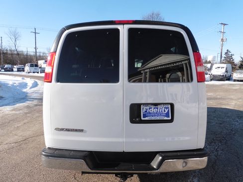 Used 2020 Chevrolet Express 3500 LT w/ LT Preferred Equipment Group image 23