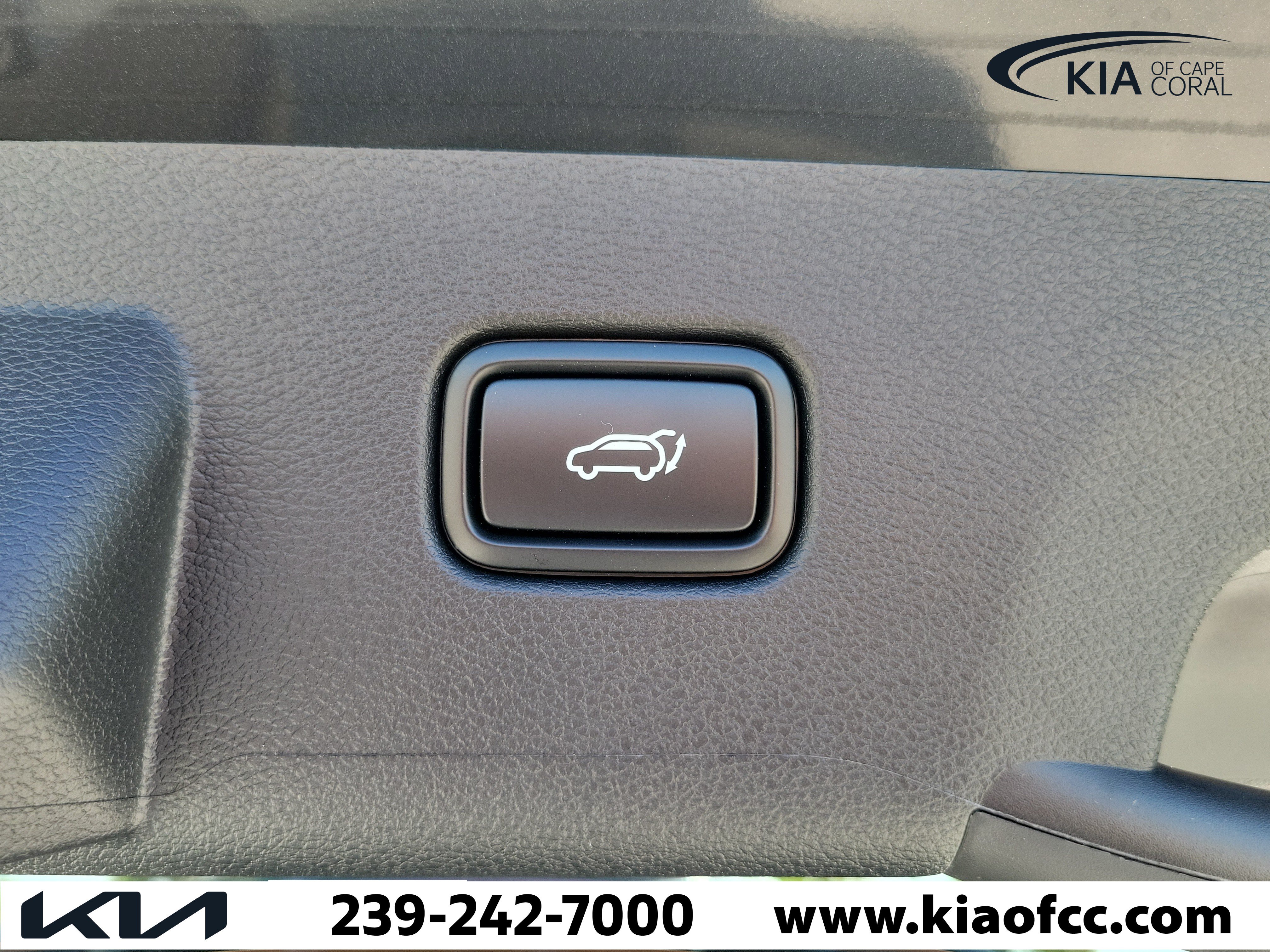 New 2026 Kia Sportage SX FWD image 12