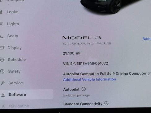 Used 2021 Tesla Model 3 Standard Range Plus image 12