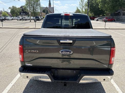 Used 2015 Ford F150 XLT w/ Equipment Group 302A Luxury AWD/4WD image 11