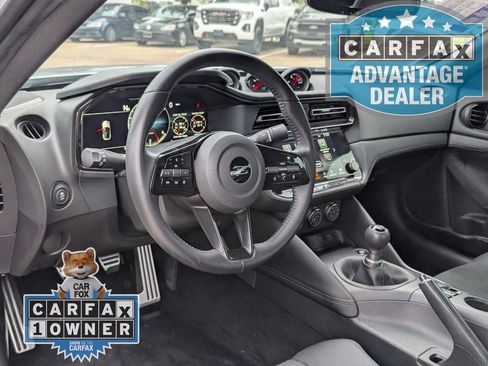 Used 2025 Nissan Z Performance w/ Floor Mat Package RWD image 5