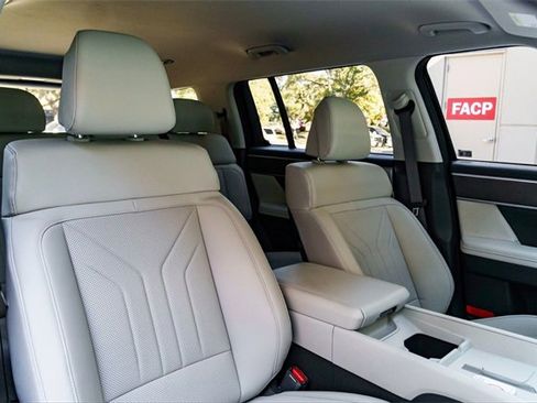 New 2025 Hyundai Santa Fe SEL image 28