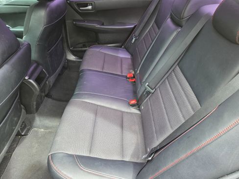 Used 2016 Toyota Camry SE image 11