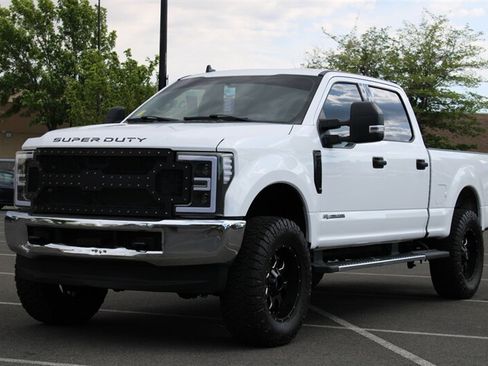 Used 2019 Ford F250 XLT w/ Snow Plow Prep Package AWD/4WD image 3
