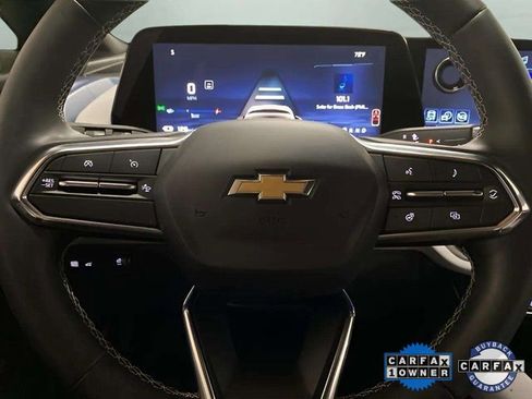 Used 2025 Chevrolet Equinox EV LT w/ Convenience Package image 36