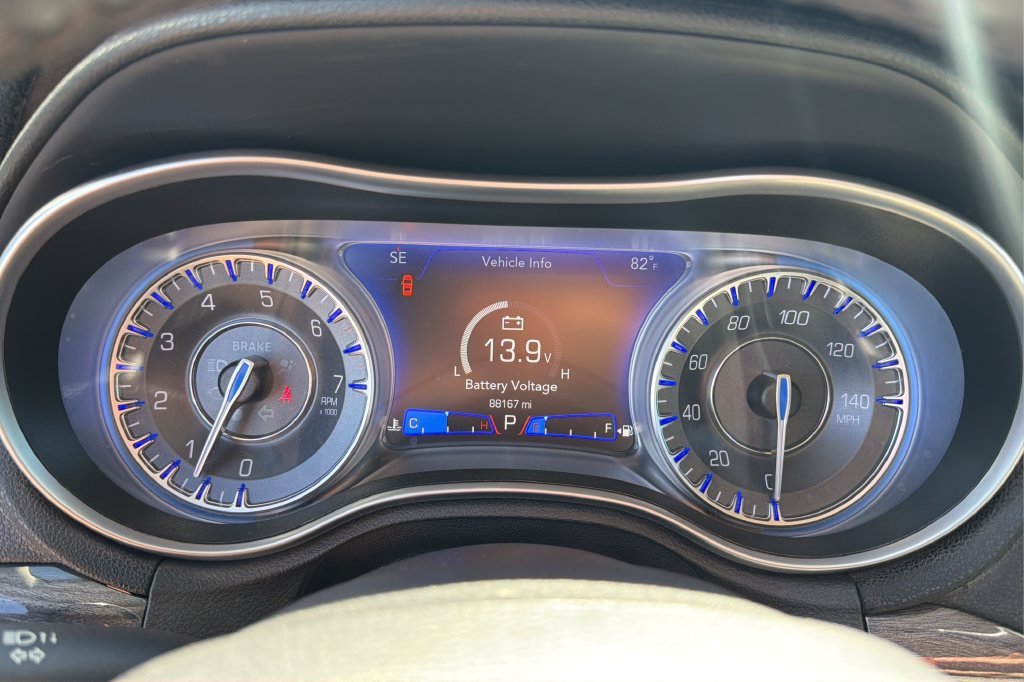 Used 2022 Chrysler 300 Touring w/ Sport Appearance Package RWD image 24