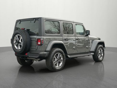 Used 2022 Jeep Wrangler Unlimited Sahara w/ Cold Weather Group image 7