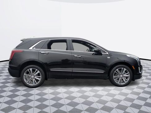 Certified 2025 Cadillac XT5 Premium Luxury image 9
