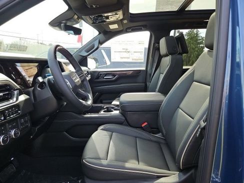 New 2026 GMC Yukon Elevation image 13