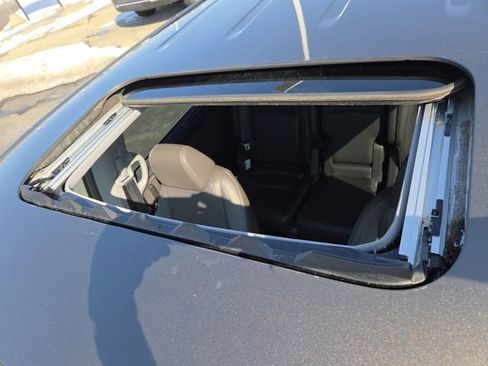 Used 2023 Honda Odyssey EX-L image 3