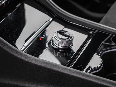 Used 2023 Jeep Grand Cherokee L Altitude image 21