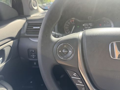 Used 2018 Honda Ridgeline Sport image 31
