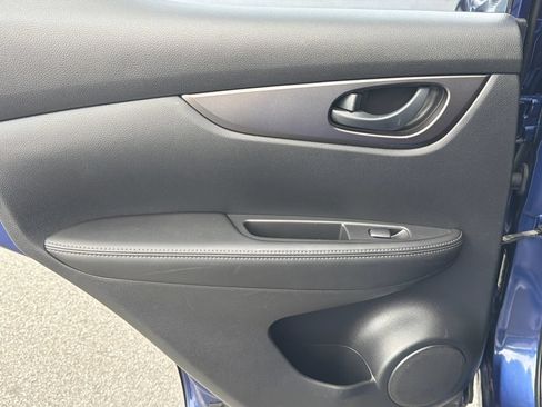Used 2020 Nissan Rogue Sport S FWD image 21