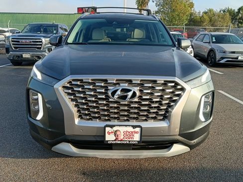 Used 2022 Hyundai Palisade SEL w/ Premium Package AWD/4WD image 2