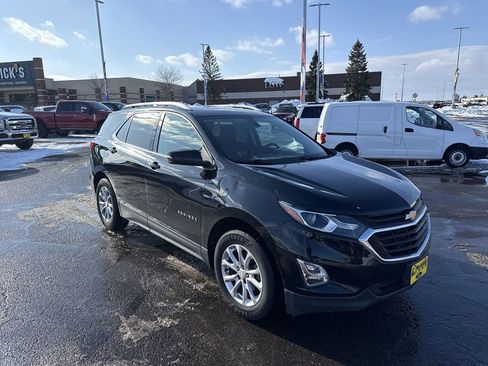Used 2018 Chevrolet Equinox LT image 4
