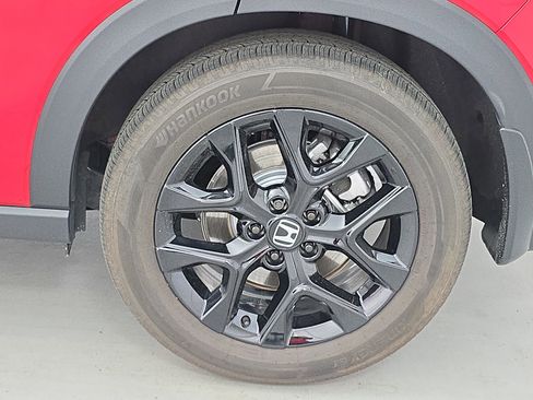 Certified 2025 Honda HR-V Sport image 32