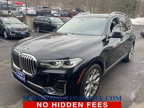 Used 2022 BMW X7 xDrive40i image 1
