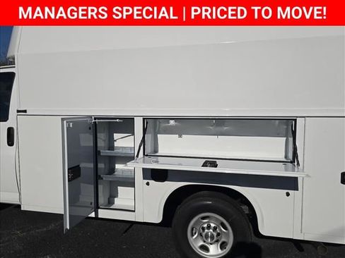 New 2025 Chevrolet Express 3500 w/ Power Convenience Package RWD image 20