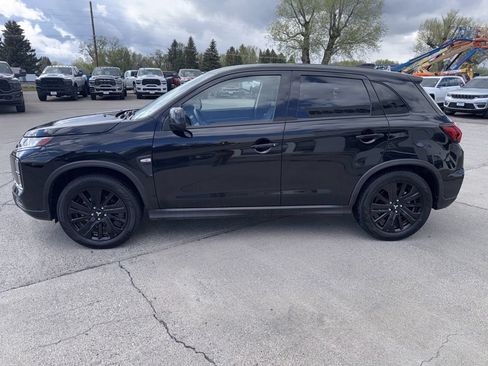 Used 2025 Mitsubishi Outlander Sport AWD image 4