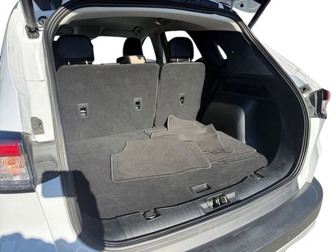 Used 2022 Ford Escape SEL w/ Technology Package image 9