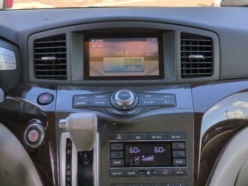 Used 2015 Nissan Quest SV w/ Leather Package image 17