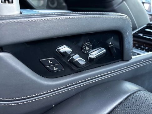 Used 2017 BMW 750i RWD image 26