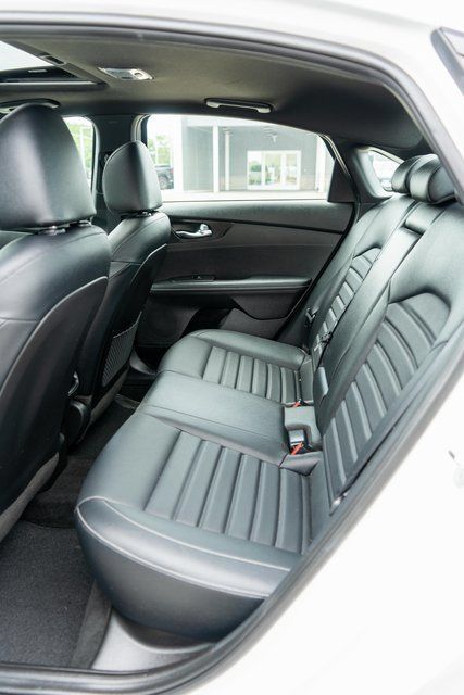 Used 2023 Kia Forte GT-Line w/ GT-Line Premium Package FWD image 11