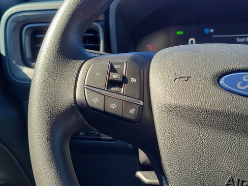 New 2026 Ford Maverick XL image 13