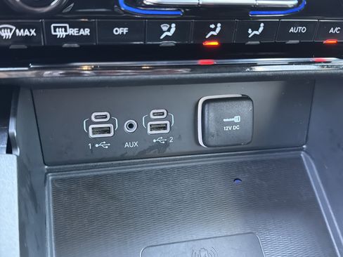 Used 2023 Jeep Grand Cherokee Altitude image 28