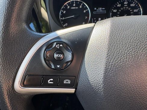 Used 2018 Mitsubishi Outlander ES image 20