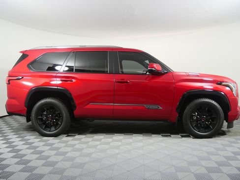 Used 2025 Toyota Sequoia Platinum image 2