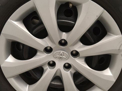 Used 2022 Toyota Corolla LE FWD image 31