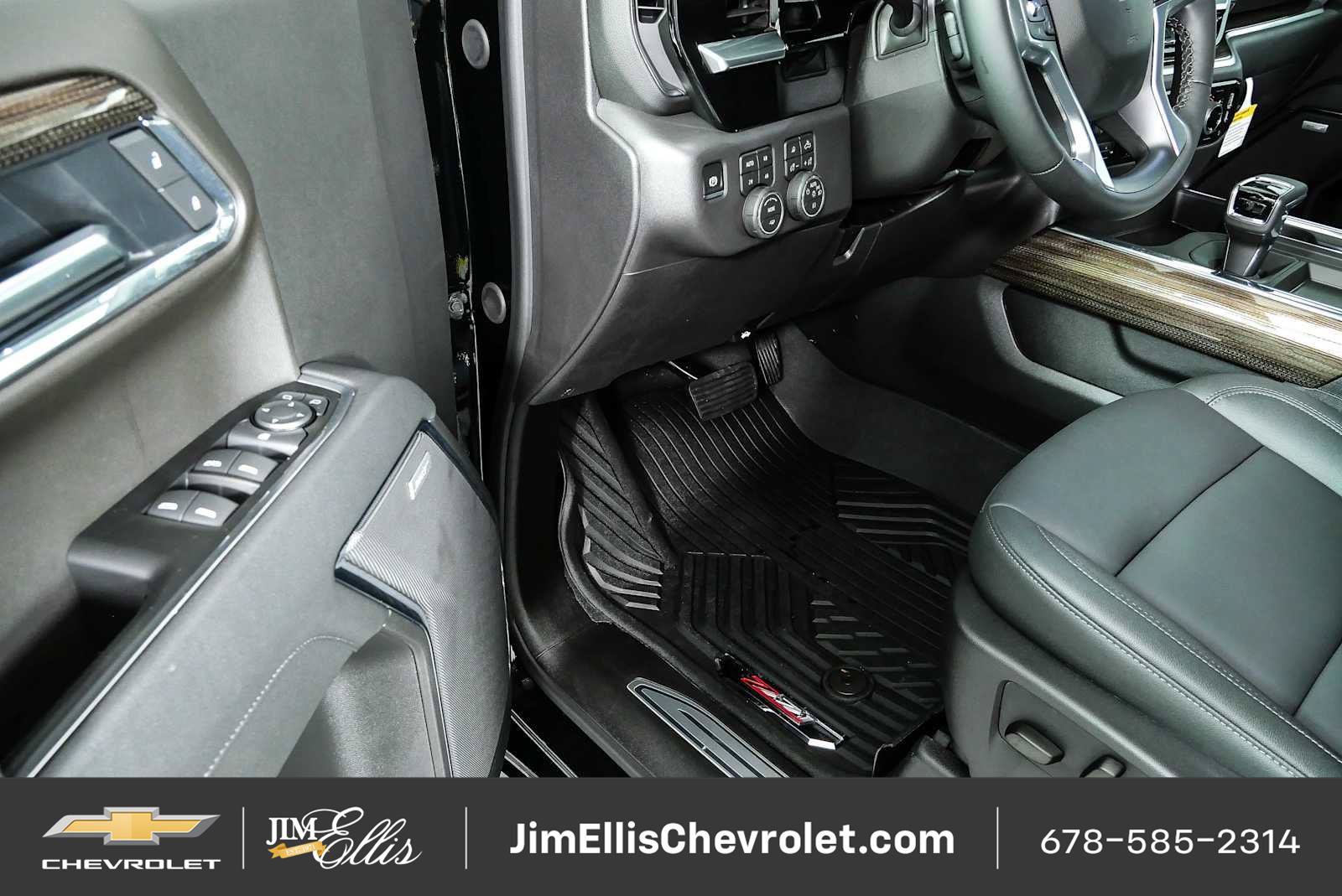 New 2026 Chevrolet Silverado 1500 RST w/ RST All Star Premium Package AWD/4WD image 9