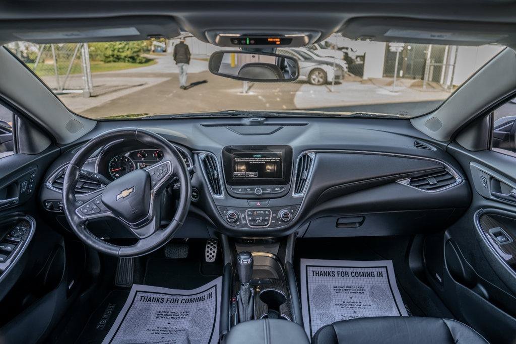 Used 2016 Chevrolet Malibu Premier FWD image 19