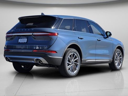 Used 2025 Lincoln Corsair AWD w/ Equipment Group 101A image 19