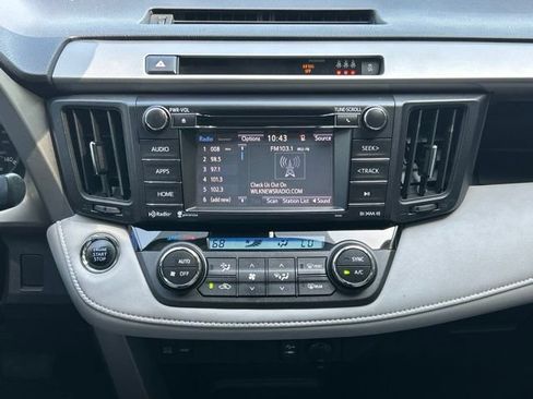 Used 2018 Toyota RAV4 Adventure AWD/4WD image 39